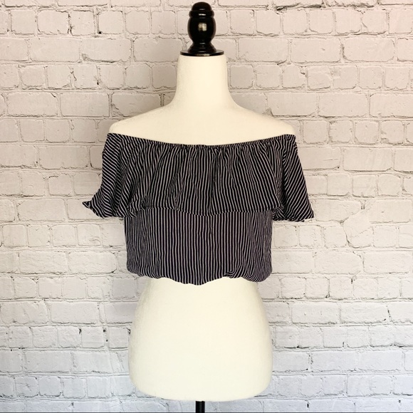 Bundle 2/$10 Nautical Ruffle Crop Top - Picture 1 of 4